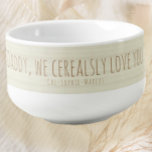 Je houdt van je vader op de dag van je vaders Cere Soepkom<br><div class="desc">Perfect voor het ontbijt of voor de brunch liefhebbende vader! Deze schattige graankom maakt een geweldige verjaardag of een cadeau van de vaderdag. Voeg de kinder namen toe gebruikend de verpersoonlijkingseigenschap.</div>