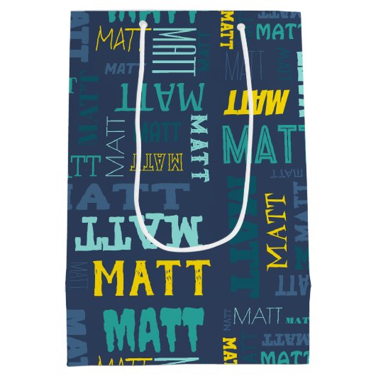 Je (korte) naam is hier te vinden medium cadeauzakje (Achterkant)