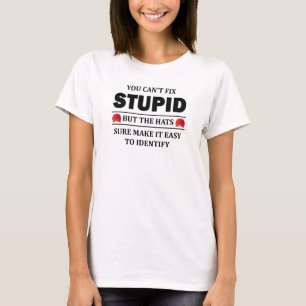 Je kunt geen domme dingen oplossen t-shirt