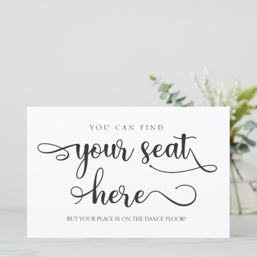 Je kunt je stoel hier in Black Wedding Sign vinden (Staand voorkant)