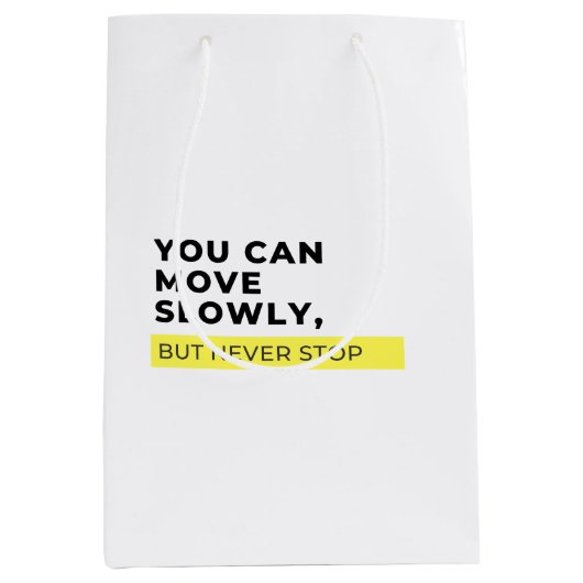 Je kunt langzaam bewegen, maar nooit stoppen, Moti Medium Cadeauzakje (Voorkant)