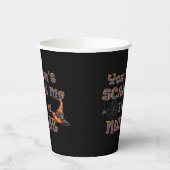 Je kunt me niet bang maken dat ik een verpleegster papieren bekers (Links)