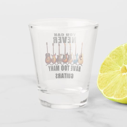 Je kunt nooit te veel gitaren hebben shot glas (Achterkant)