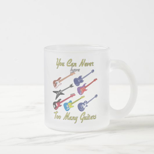 Je kunt nooit te veel gitaren hebben - voorgevelde matglas koffiemok (Rechts)