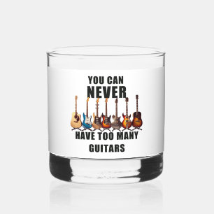 Je kunt nooit te veel gitaren hebben whisky glas