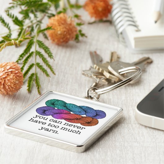 Je kunt nooit te veel schimmelvorming in Yarn hebb Sleutelhanger (Zijkant)