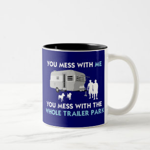 ...Je maakt het uit met het hele Trailer Park. Tweekleurige Koffiemok