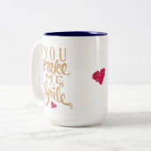Je maakt me glimlachen - koffie-mok tweekleurige koffiemok (Voorkant links)