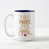 Je maakt me glimlachen - koffie-mok tweekleurige koffiemok (Links)