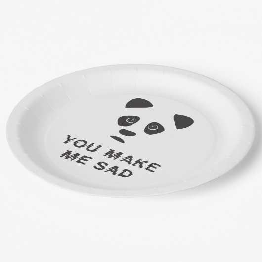 Je maakt me verdrietig. Sad panda. Papieren Bordje (Gekanteld)