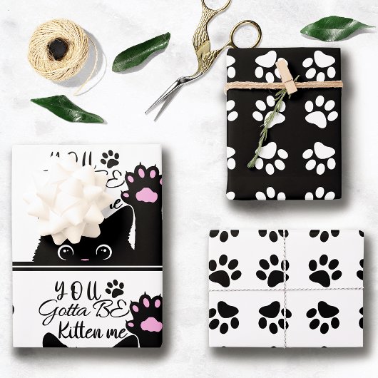 Je moet me de grappige kat-patroondag zijn. inpakpapier vel