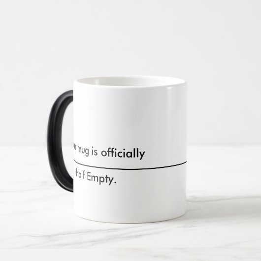 Je Mok is half leeg (Voorkant links)