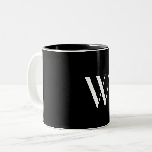Je monogram in zwart-wit tweekleurige koffiemok (Voorkant links)