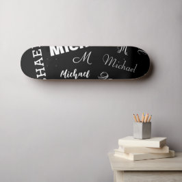 Je naam en monogram aangepast patroon zwart persoonlijk skateboard