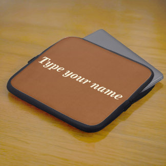Je naam op bruine laptophoes laptop sleeve