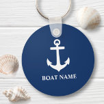 Je naam van je boot Anchor Blue Sleutelhanger<br><div class="desc">Een gepersonaliseerde nautische sleutelhanger met uw bootnaam, familienaam of andere gewenste tekst. Dit unieke ontwerp is voorzien van een aangepast klassiek botenanker-embleem in wit op een achtergrond van blauw voor de marine. Indien nodig kunt u de achtergrondkleur eenvoudig aanpassen aan uw huidige decor. Maakt een groot geschenk bij elke gelegenheid...</div>