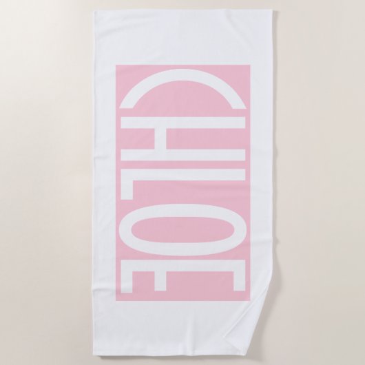 Je naam | Vette witte tekst op lichtroze Strandlaken (Voorkant)