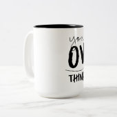 Je overdenkt het tweekleurige koffiemok (Voorkant links)