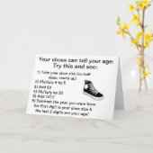 Je schoenen kunnen je leeftijd vertellen Verjaarda Kaart (Gele Bloem)