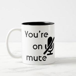 “Je staat op dempen” typografie grap quote mok
