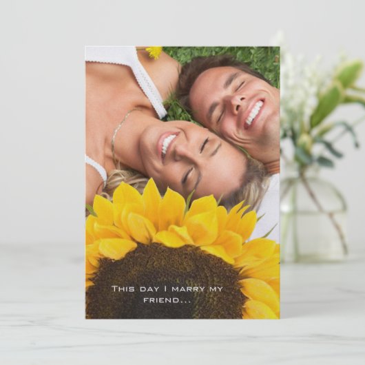 Je uitnodiging voor het huwelijk met zonnebloemen (Staand voorkant)