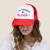 Je verdient een Big Kiss Trucker Hat Trucker Pet (In situ)