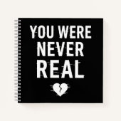 Je was nooit echt - Glitched Broken Heart Design Notitieboek (Voorkant)