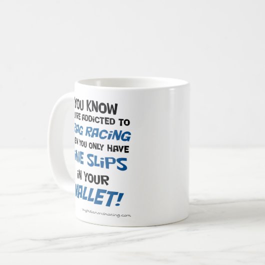 Je weet dat je verslaafd bent aan het slepen van m koffiemok (Voorkant links)