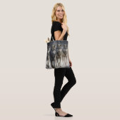 Je Wolf Pack Tote Bag (Op model)