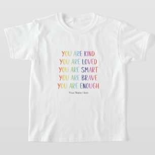 Je wordt bemind Leuk regenboog positieve bevestigi T-shirt