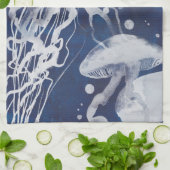 Jellyfish op marineachtergrond theedoek (Gevouwen)