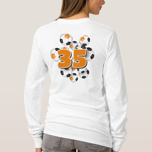 Jersey nummer op groep van voetballen sinaasappel t-shirt (Achterkant)
