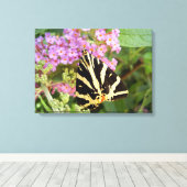 Jersey Tiger Butterfly Canvas Print (Insitu (Houten vloer))