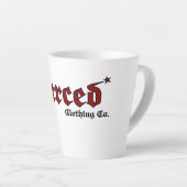 Jesaja 53:5 Hij werd doorboord Latte Mok (Rechterhoek)