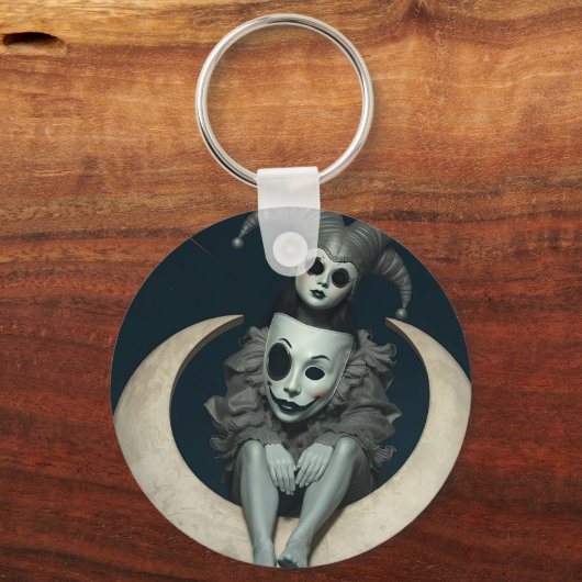 Jester sits on crescent moon wireless charger sleutelhanger (Achterkant)