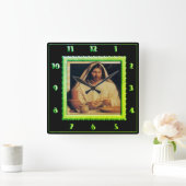 Jesus Breaking Bread lime green Vierkante Klok (Huis)