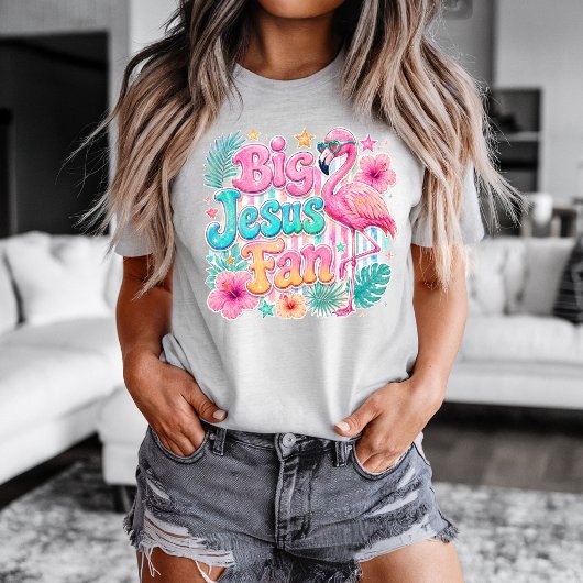 Jesus-fan met flamingo T-shirt