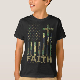 Jesus geloof boven angst christelijk kruis God Fai T-shirt