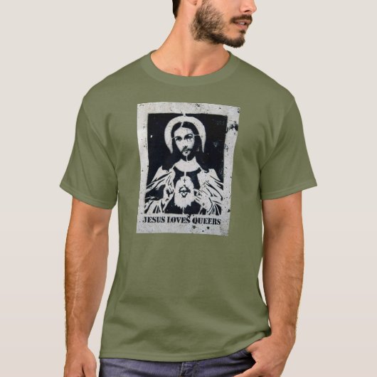 JESUS LOVES QUEERS T-SHIRT (Voorkant)