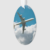 Jet Plane verspreidt zich in wolken Ornament (voorkant)