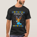 Jewdolph Ugly Hanukkah Sweater Reindeer Menorah Ch T-shirt<br><div class="desc">Ugly Hanukkah Sweater, haal deze grappige joodse joodse janoeka "Jewdolph" Merry Chanukah Reindeer Menorah met kaarsen die een nieuwigheidscadeau voor Kerstmis hebben, tijdens de kerstviering vieren we het joodse festival van Feestdagen met licht, Santa Claus Reindeers Lover X-Mas cadeau. Funny Chanukah Gifts, Mannen, Vrouwen, Kinderen, Jeugd, Toddler Boys en Meisjes...</div>