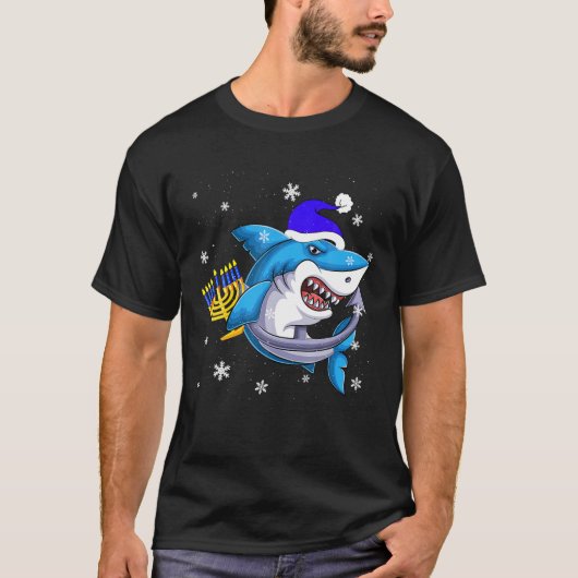Jewish Shark Menorah Funny Hanukkah Chanukah Anima T-shirt (Voorkant)