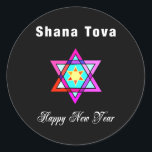 Jewish Star Shana Tova Ronde Sticker<br><div class="desc">Shana Tova Jewish Star is voorzien van Hebreeuwse stijl gekleurd glas Star van David en zonnige groet voor een Happy Nieuwjaar.</div>