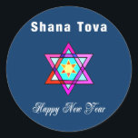 Jewish Star Shana Tova Ronde Sticker<br><div class="desc">Shana Tova Jewish Star is voorzien van Hebreeuwse stijl gekleurd glas Star van David en zonnige groet voor een Happy Nieuwjaar.</div>