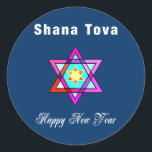 Jewish Star Shana Tova Ronde Sticker<br><div class="desc">Shana Tova Jewish Star is voorzien van Hebreeuwse stijl gekleurd glas Star van David en zonnige groet voor een Happy Nieuwjaar.</div>