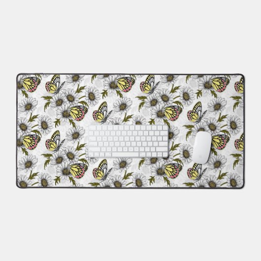 Jezebel vlinders en daisy bloemen op wit bureaumat (Keyboard & Muis)