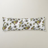 Jezebel vlinders en daisy bloemen op wit lichaamskussen (Achterkant)