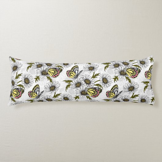 Jezebel vlinders en daisy bloemen op wit lichaamskussen (Voorkant)