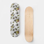 Jezebel vlinders en daisy bloemen op wit persoonlijk skateboard (Voorkant)