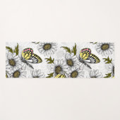 Jezebel vlinders en daisy bloemen op wit yogamat (Voorkant (horizontaal))